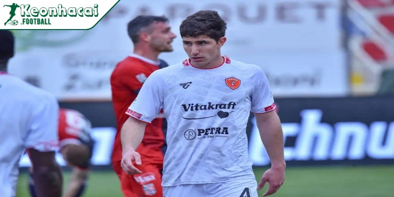 Gia nhập Salernitana và bước vào môi trường chuyên nghiệp