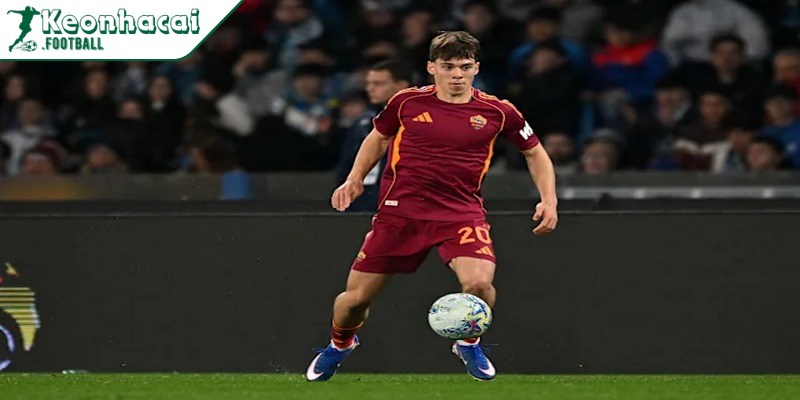 Lorenzo Venturino sinh ra tại Ý, nơi bóng đá luôn đề cao tính kỷ luật