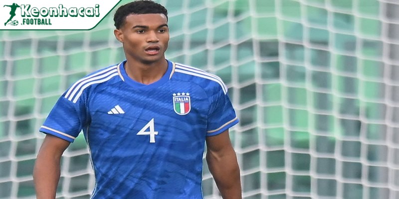 Alessandro Marcandalli là cầu thủ bóng đá chuyên nghiệp người Ý